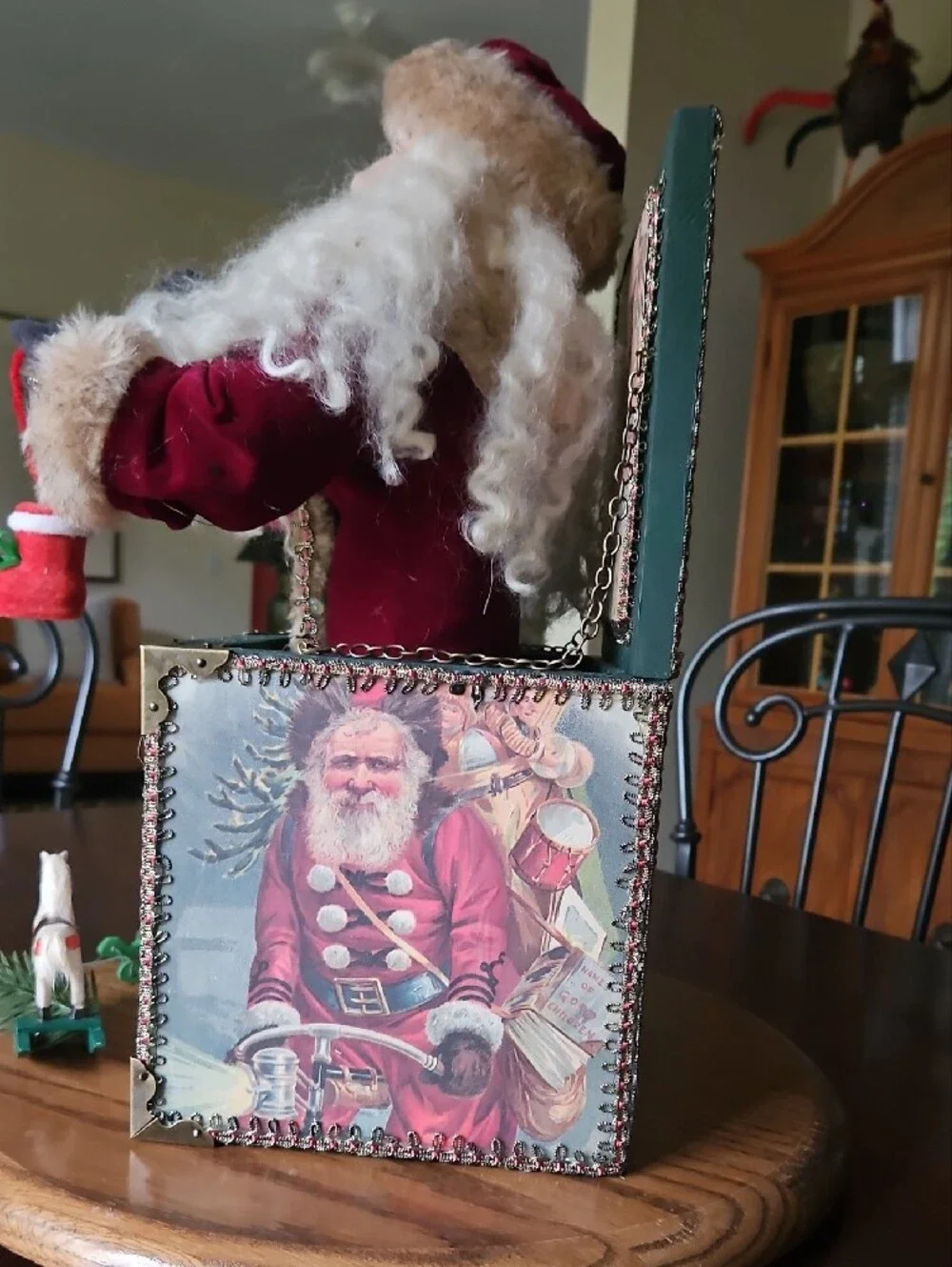 Vintage Old World Folk Art Santa Figure In Decorated Display Wooden Holiday Box